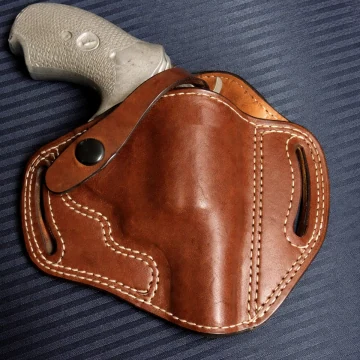 Funda exterior OWB de cuero marrón con cierre de pulgar