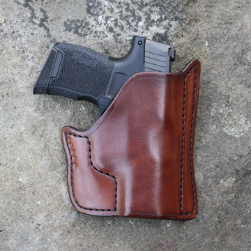Funda de bolsillo de cuero marrón
