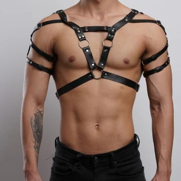 Arnés de pecho de cuero de estilo Bulldog para hombre