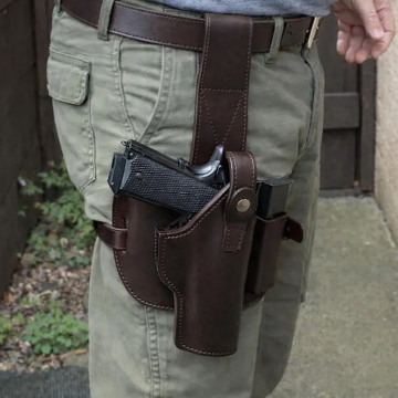 Funda de pernera de cuero marrón oscuro con portacargador