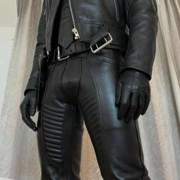 Pantalones de motorista de cuero negro a medida para hombre