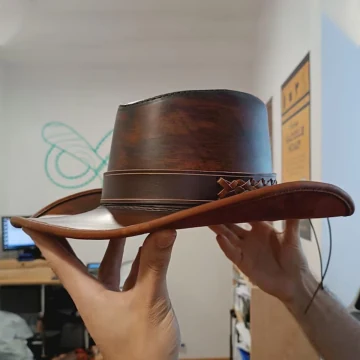 Sombrero western de vaquero de cuero artesanal