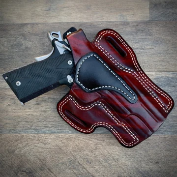 Funda exterior OWB de cuero color caoba con cierre de pulgar