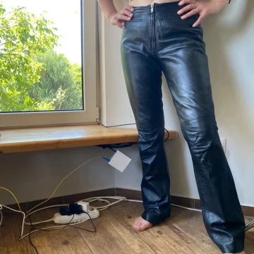 Pantalones vintage de cuero negro de los años 90, de tiro medio, para mujer, talla M