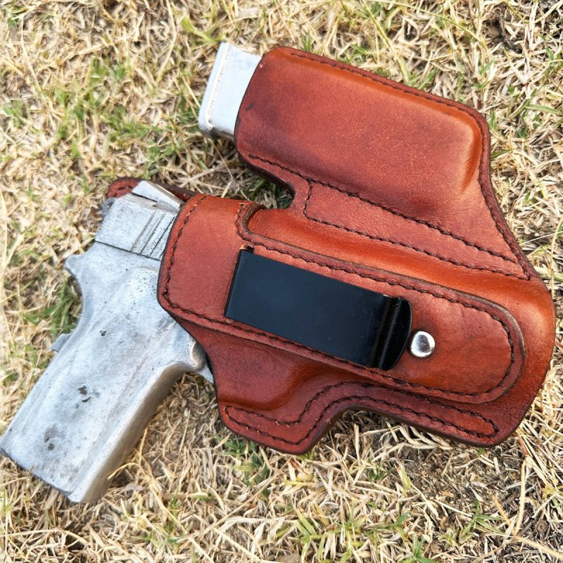 Funda interior IWB de cuero marrón con portacargador - Vista 5