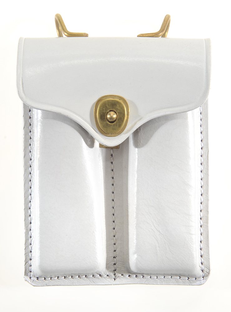 Portacargador doble de cuero blanco para .45 con enganche de cinturón - Vista 2
