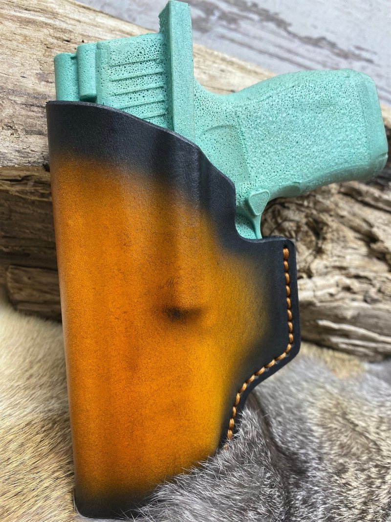 Funda interior IWB de cuero para SIG Sauer P365-XMACRO compatible con visor óptico - Vista 2
